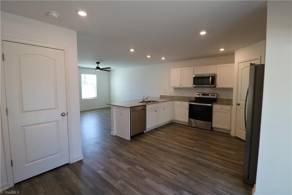 619 Whitney Rd - Photo 7 of 26
