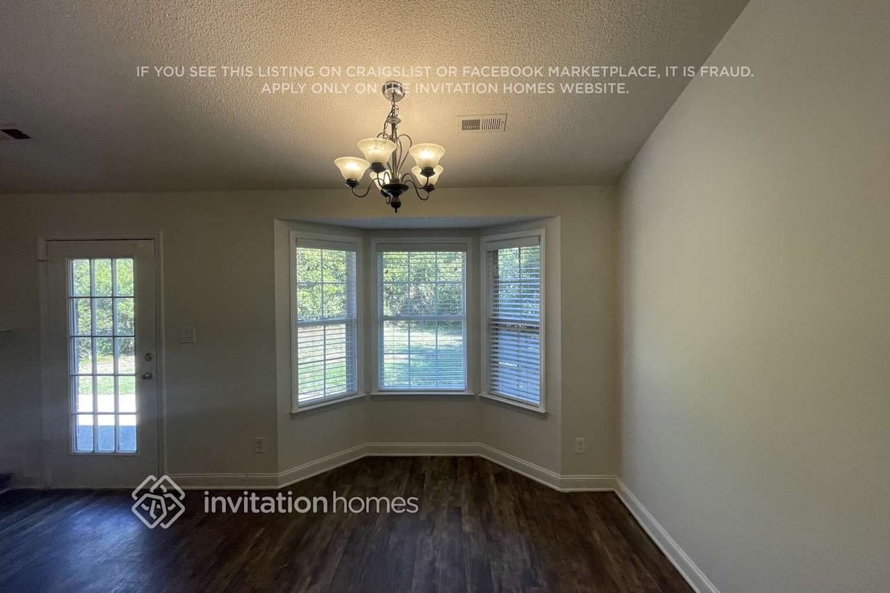 8427 Quail Hollow Dr - Photo 4 of 9