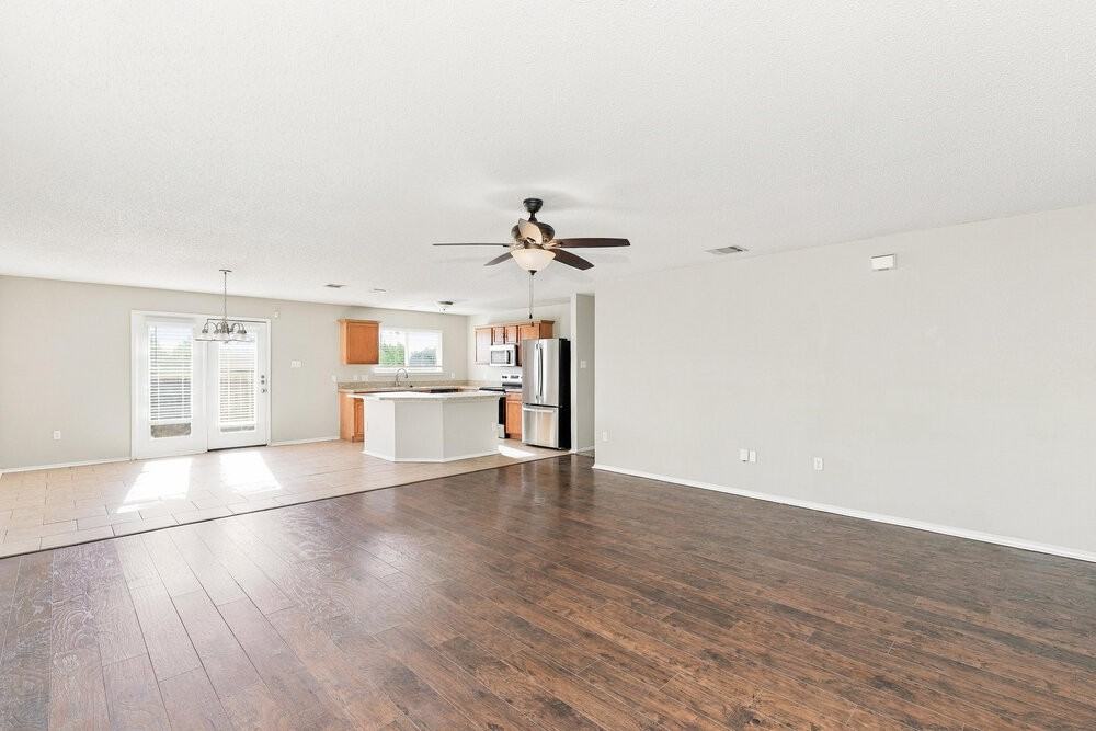9209 Saint Martin Rd - Photo 4 of 16