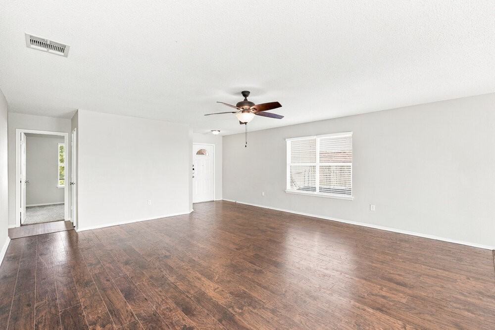 9209 Saint Martin Rd - Photo 5 of 16