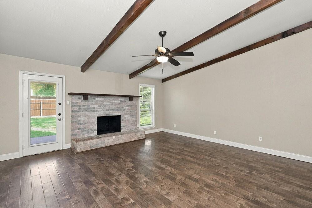 808 Judith St - Photo 5 of 16