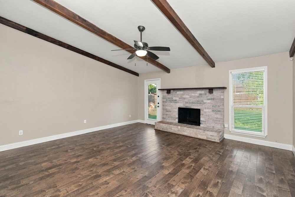 808 Judith St - Photo 6 of 16