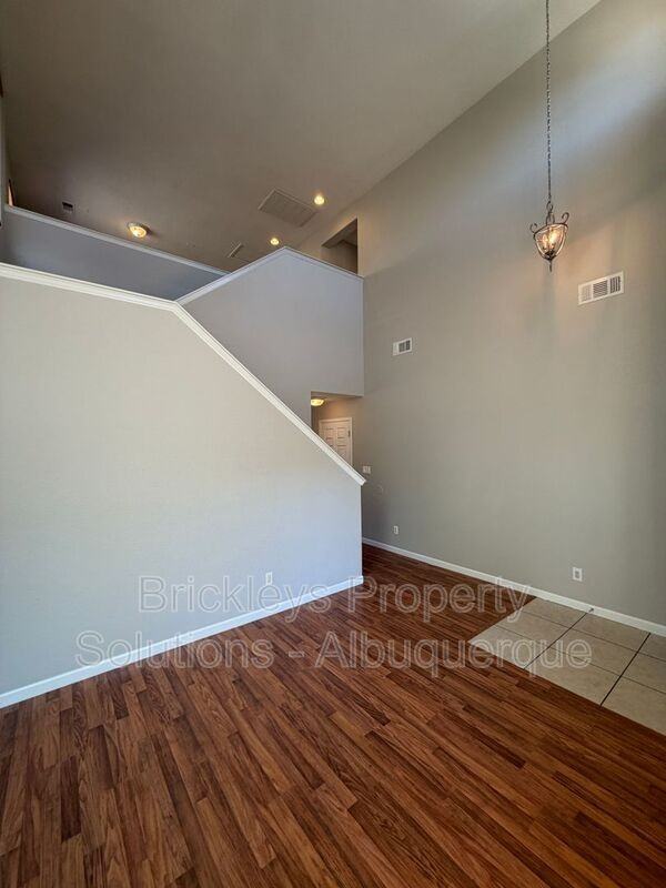 418 Paseo Roja Pl Ne - Photo 5 of 43