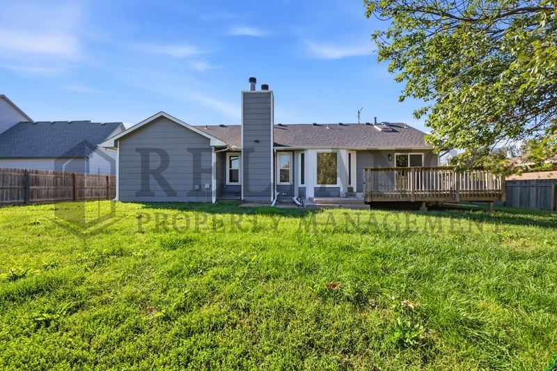 9228 E Mount Vernon St - Photo 6 of 45