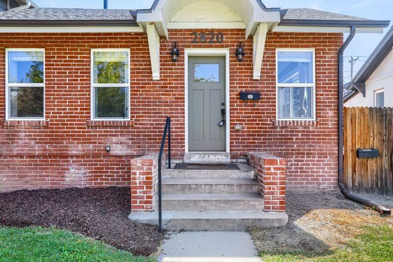 2820 N Josephine St - Photo 2 of 20
