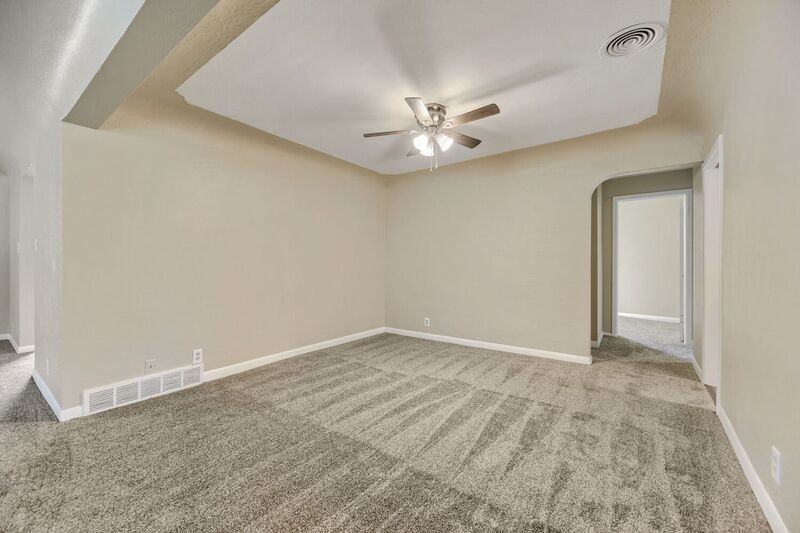 5410 E Asbury Ave - Photo 5 of 15