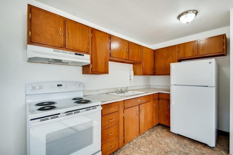 257 E Powers Ave #5 - Photo 7 of 11
