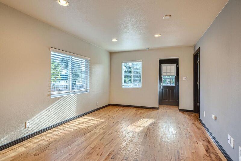 75 Irving St - Photo 3 of 13