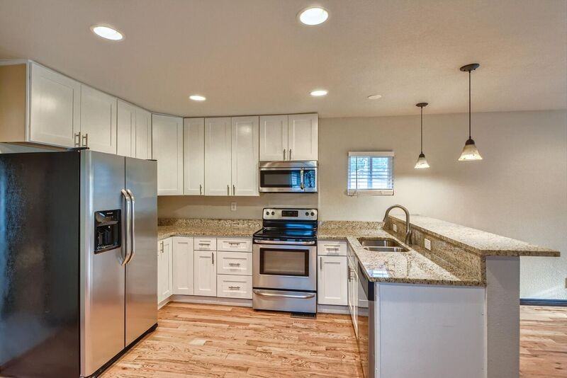 75 Irving St - Photo 5 of 13