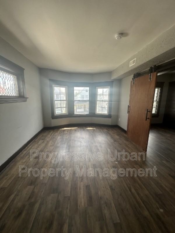 3802 Poe Ave - Photo 7 of 30