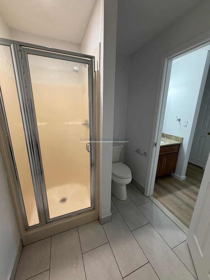 55 Farwell St #12 - Photo 6 of 24