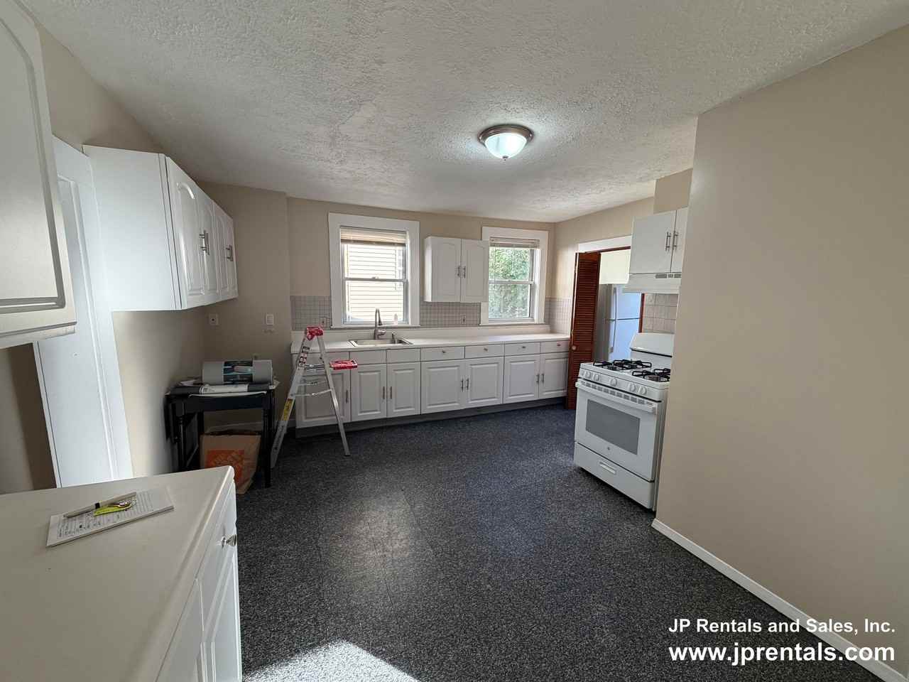 16 Bynner St #2 - Photo 2 of 15
