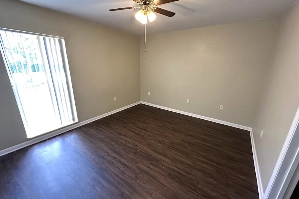 302 West Windhorst Road - Photo 2 of 7