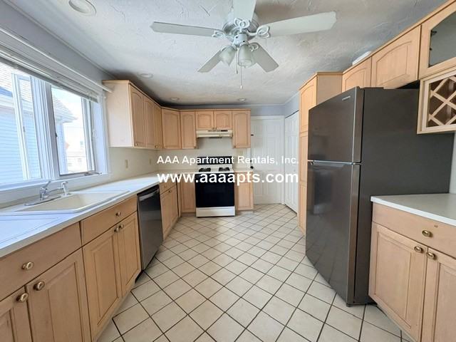 Avon St #2 - Photo 3 of 24