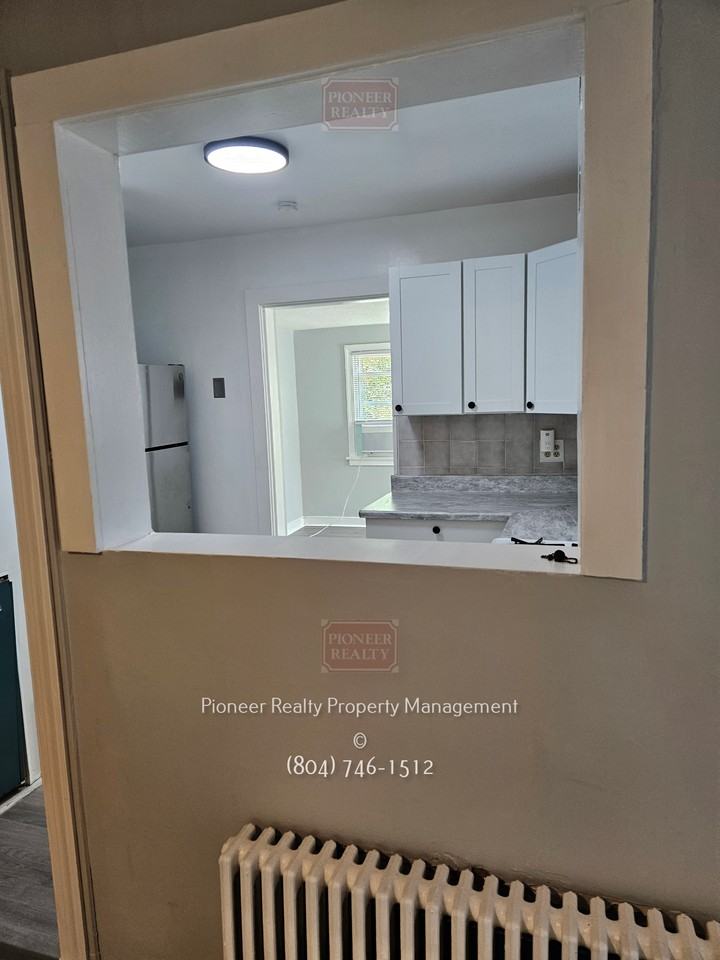 1207 South Meadow Street - Photo 7 of 33