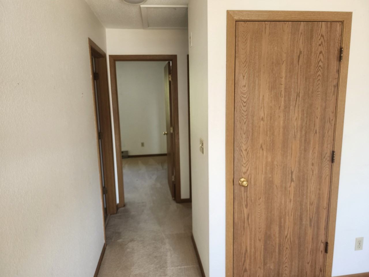 1490 Tower Dr #3 - Photo 6 of 9