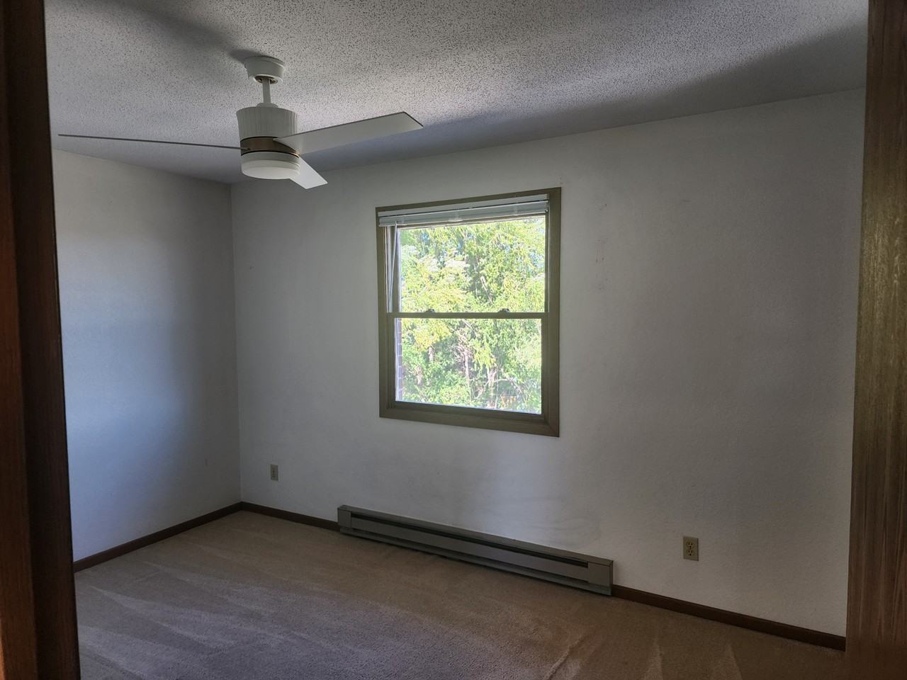 1490 Tower Dr #3 - Photo 7 of 9