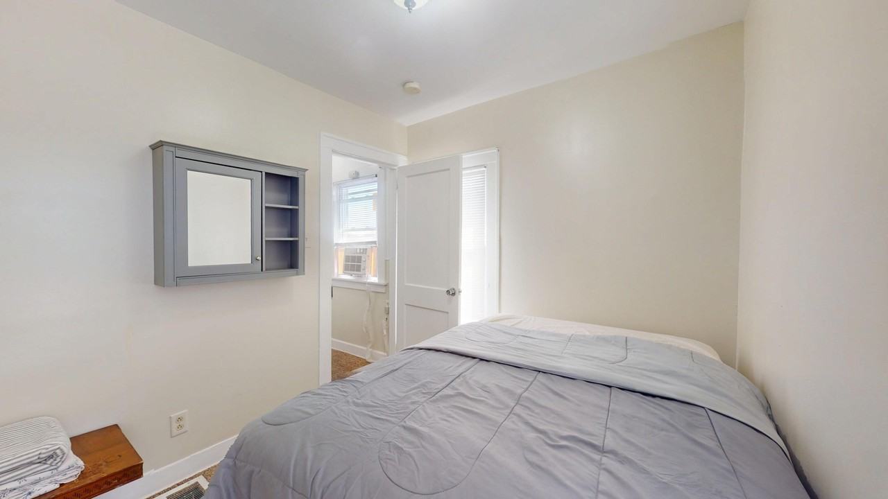 1015 W 148th St - Photo 7 of 25