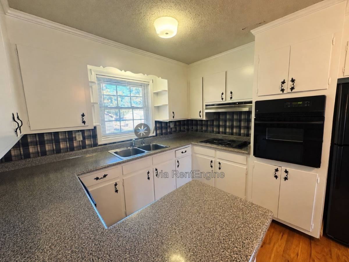 318 3 Bridges Rd - Photo 6 of 16