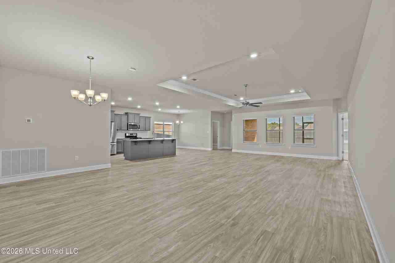 4016 Lighthouse Dr - Photo 2 of 20