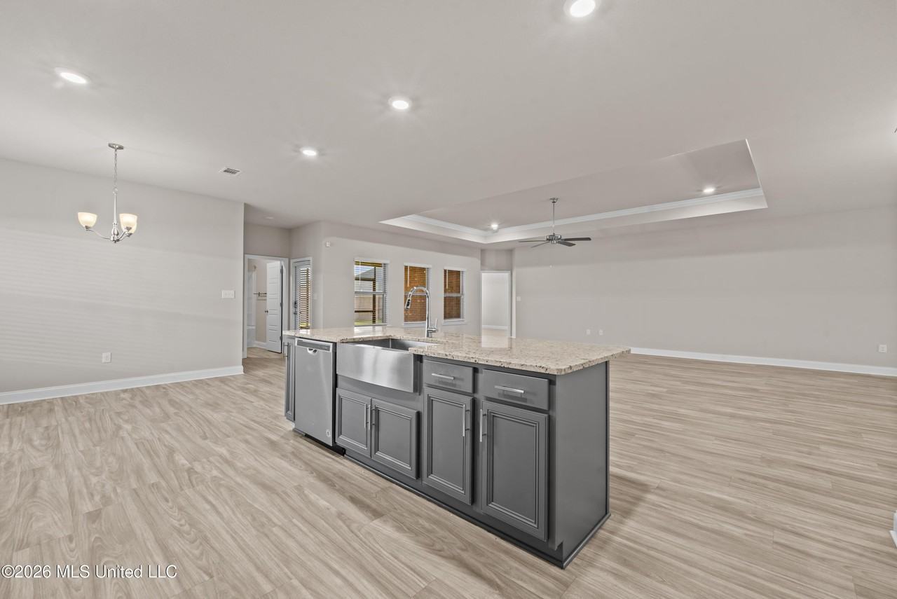 4016 Lighthouse Dr - Photo 4 of 20