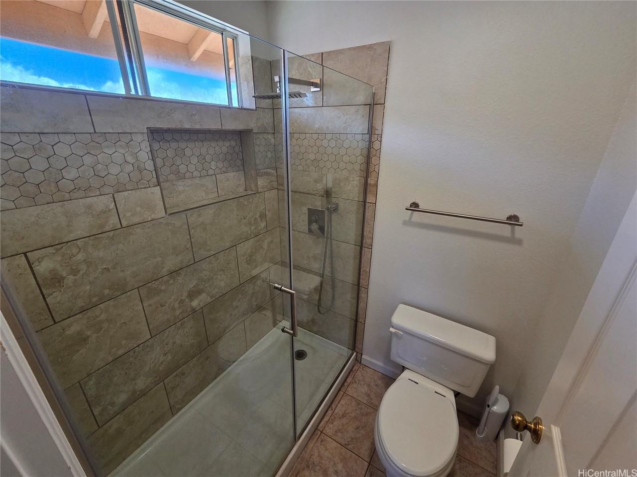 94-205 Huewai Pl #A - Photo 7 of 12