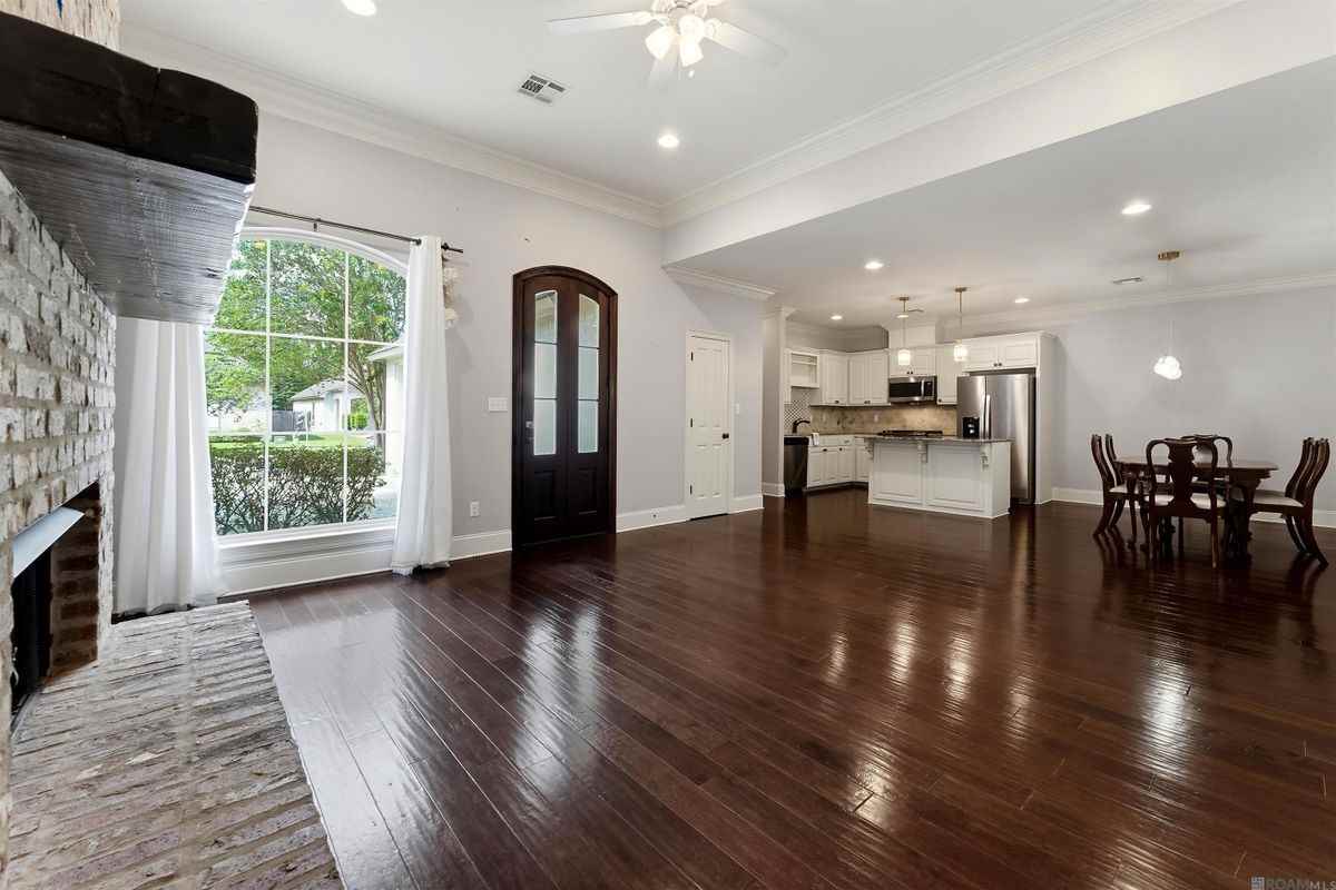 747 Portula Ave - Photo 5 of 23