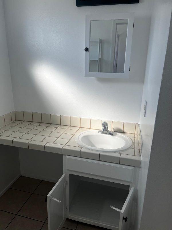 2332 Thurman Ave - Photo 6 of 32