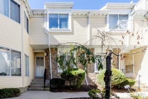 featured image of 1050 Schmidt Ln