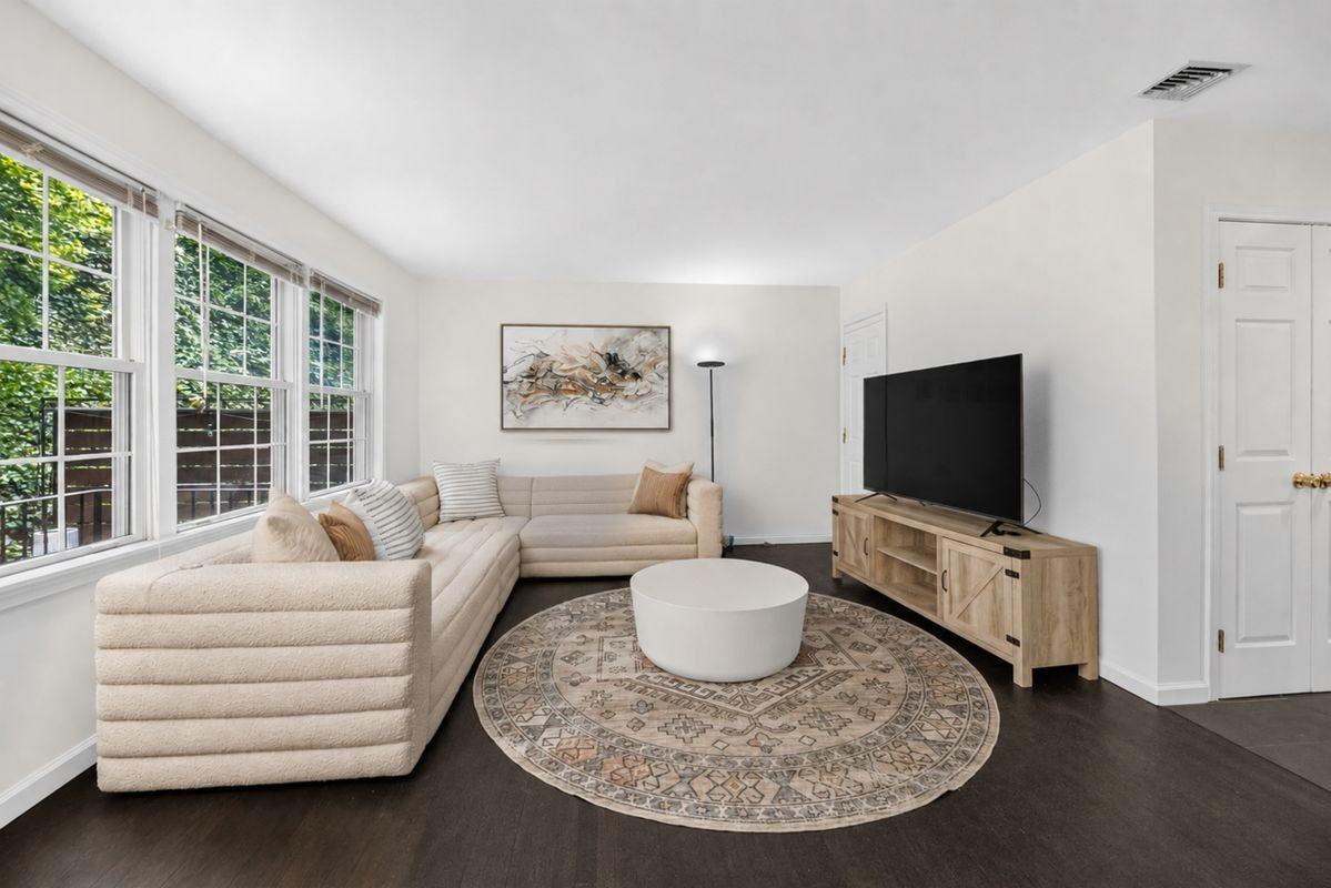13 Cedar Pl - Photo 2 of 29