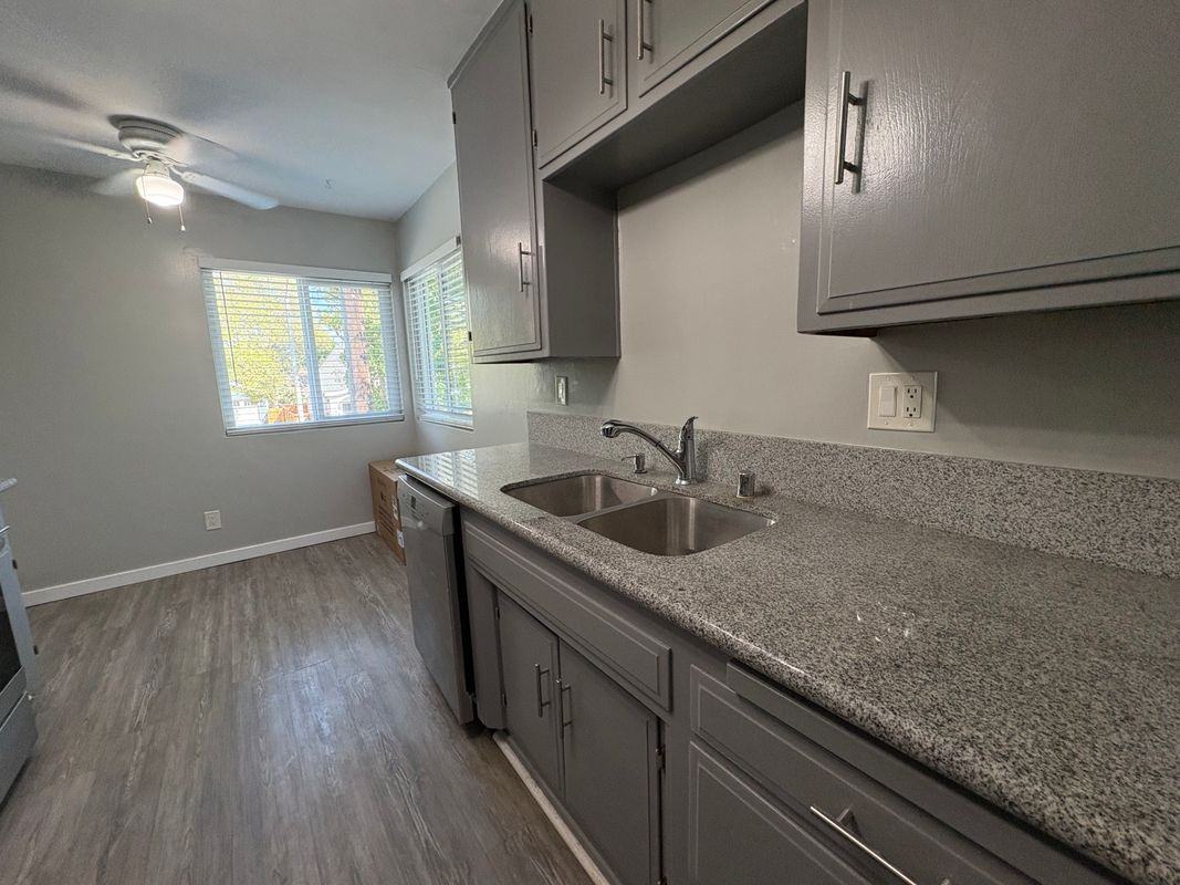 343 Newport Ave ##4 - Photo 5 of 5
