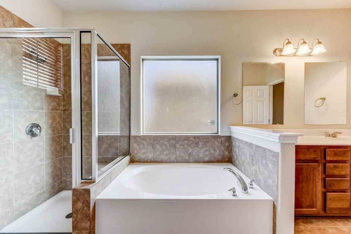 11400 W Parmer Ln ##87 - Photo 3 of 10