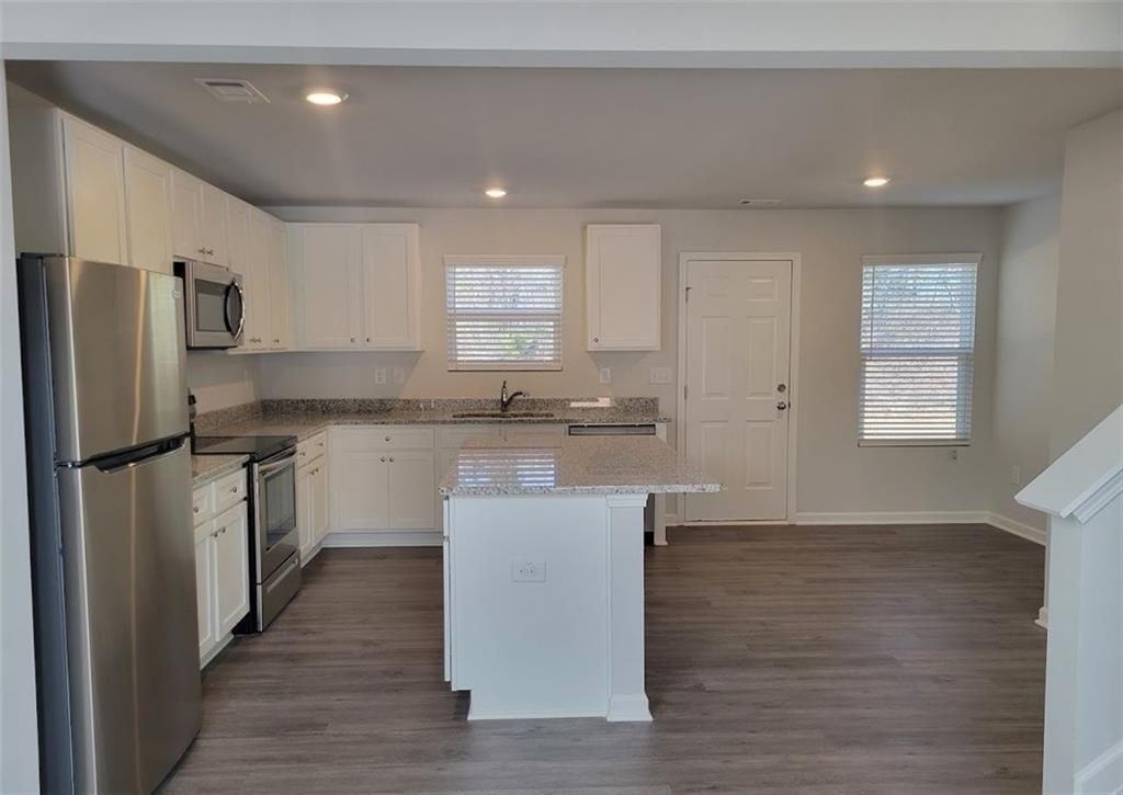 612 W Vincent Dr - Photo 4 of 9