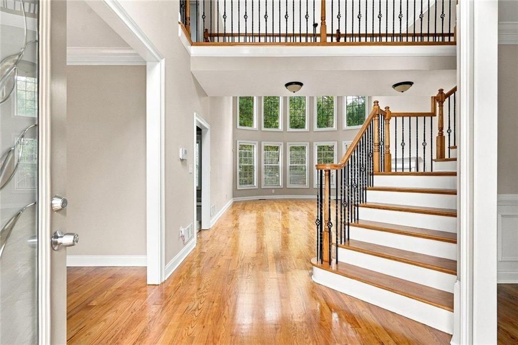 101 Norwood Dr - Photo 4 of 50