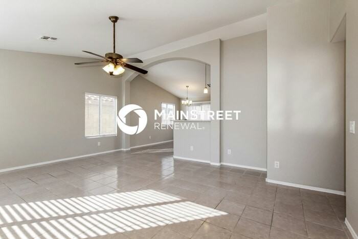 11422 W Puget Ave - Photo 5 of 16
