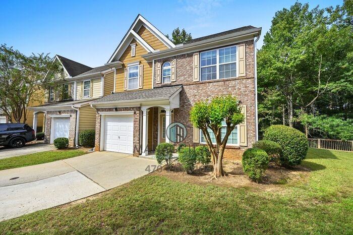 1564 Park Grove Dr - Photo 3 of 32
