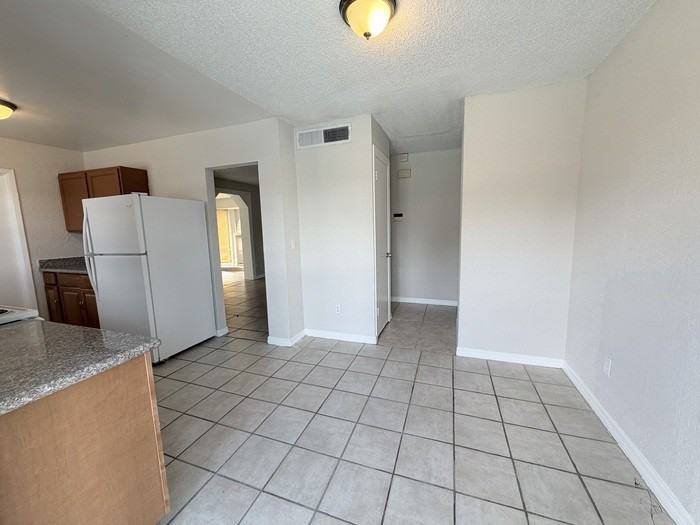 2913 Willie Mays Pkwy - Photo 6 of 14