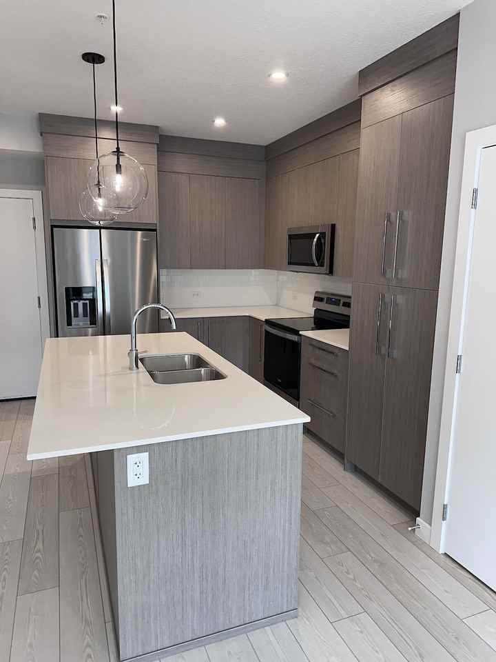 697 - 2105 - 681 Savanna Boulevard Northeast - Photo 3 of 35