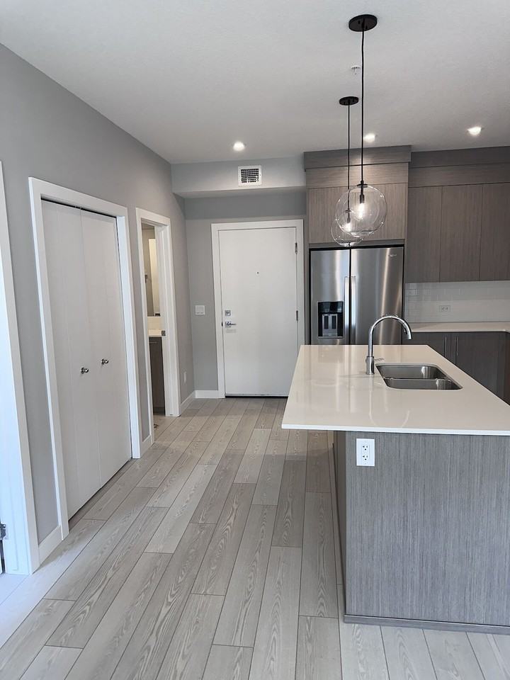 697 - 2105 - 681 Savanna Boulevard Northeast - Photo 4 of 35