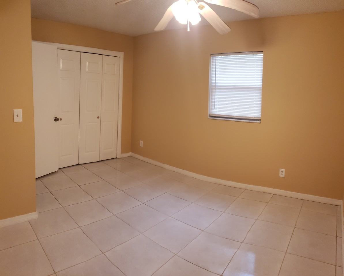 2348 Mystic Dr #NA - Photo 7 of 10