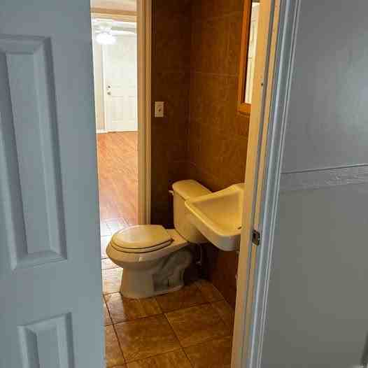 2151 S Washington Ave #NA - Photo 6 of 10