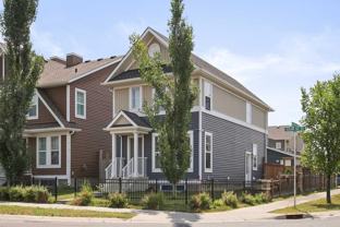 471 Auburn Bay Ave Se - Photo 1 of 1