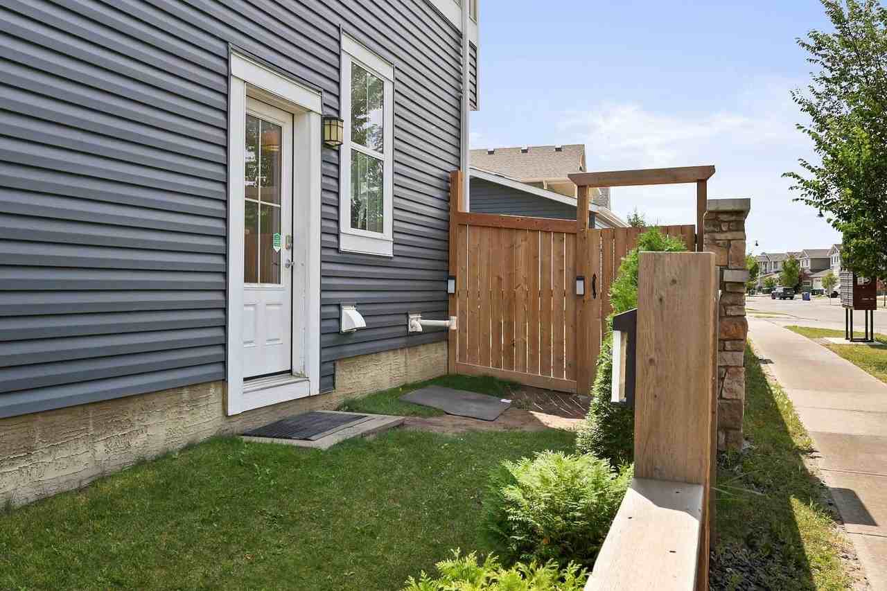 471 Auburn Bay Ave Se - Photo 3 of 12