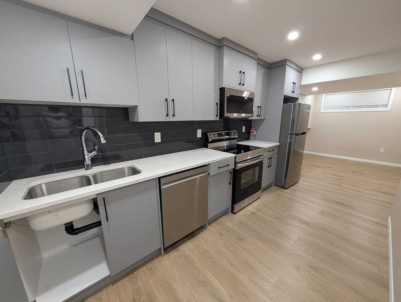 471 Auburn Bay Ave Se - Photo 5 of 12
