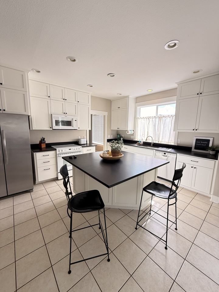 645 Mule Deer St Nw #NA - Photo 3 of 21