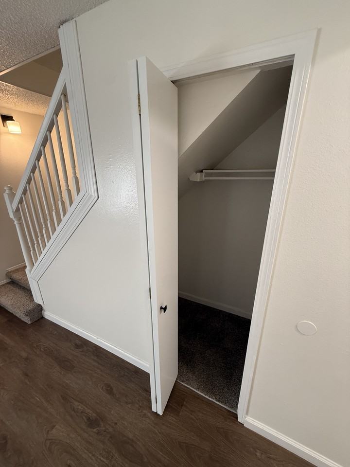 520 Winnie Way #528 - Photo 5 of 17