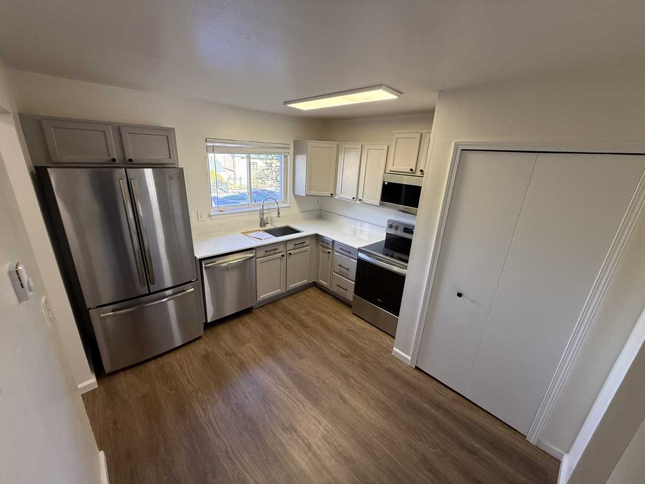 520 Winnie Way #528 - Photo 7 of 17