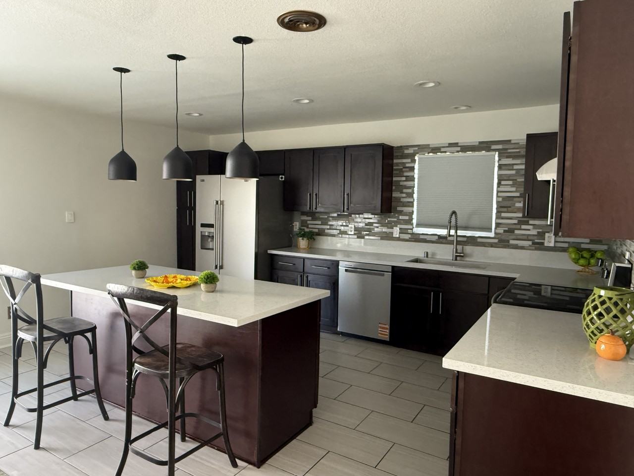 1662 Sombrero Dr #NA - Photo 4 of 16