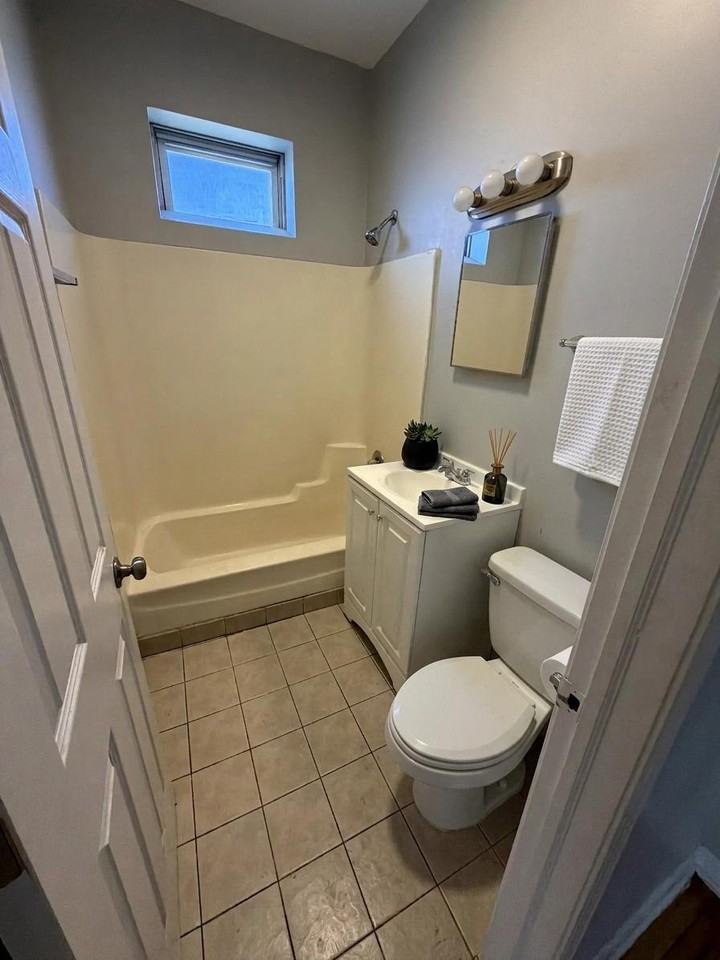 1250 South Karlov - Photo 5 of 10