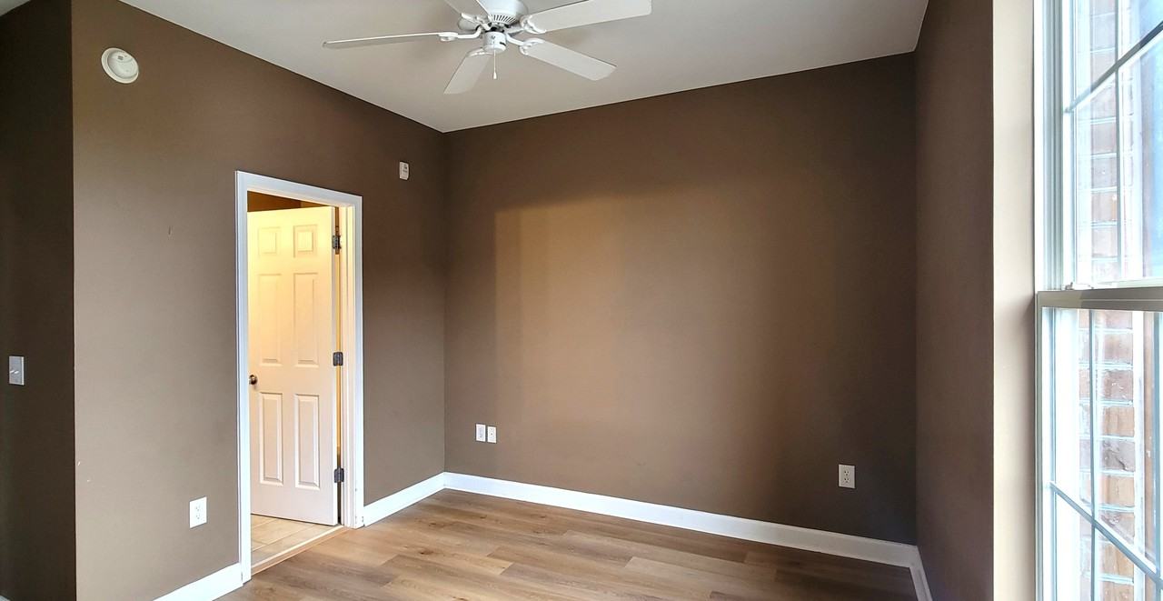 3578 Saint James Ave - Photo 6 of 15